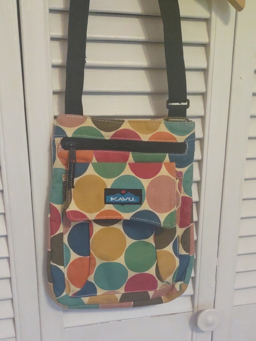 Kavu Keeper Crossbody Purse Shoulder Bag Polka Dot Circle Print